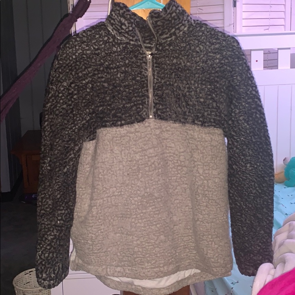 Francesscas fizzy quarter zip